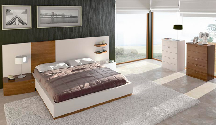 Dormitorio con mueble de cama y mesitas en color cerezoblanco Dormitorio con mueble de cama y mesitas en color cerezoblanco
