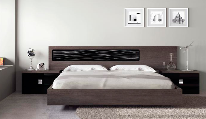 Muebles para dormitorio doble con cama tipo bañera y mueble lacado Muebles para dormitorio doble con cama tipo bañera y mueble lacado